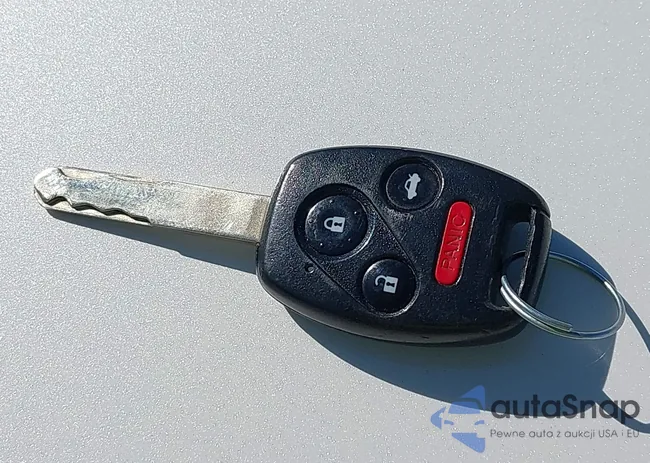 2HGFB2F51CH570240: 44641633