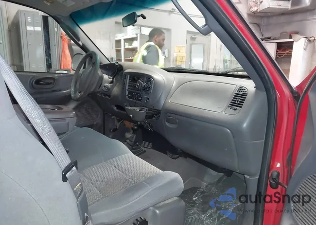 1FTRX18L02NB82957: 44641824