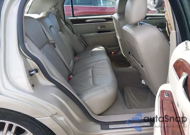 1LNHM82W16Y634608: 44641843