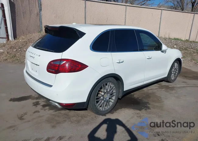 WP1AB2A21CLA49994: 44641924