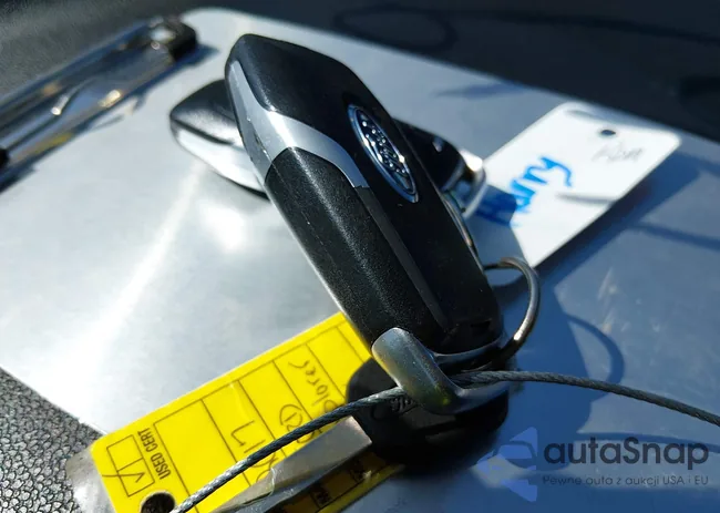 1FM5K8D82HGB05152: 44642670