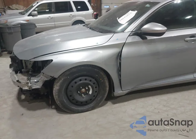 1HGCV3F28NA040628: 44642824