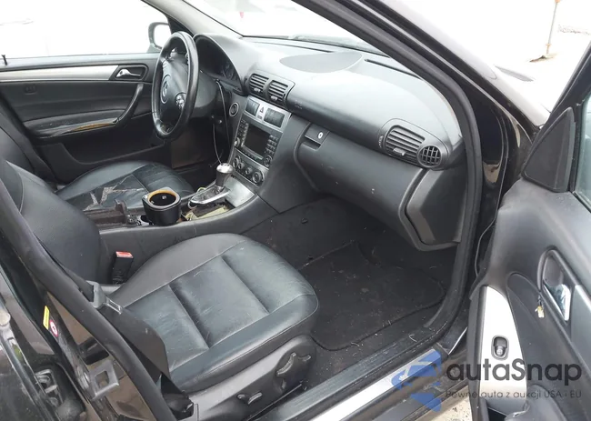 WDBRF52HX6A915722: 44642909