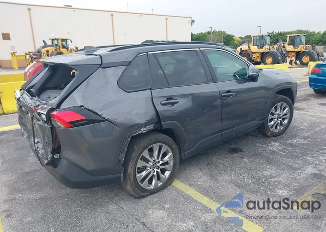 2T3A1RFV2RC401651: 44642096