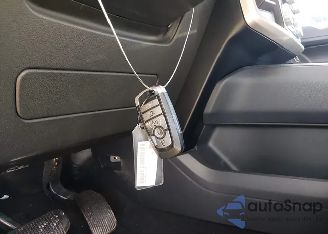 1FMJU1H85REA38005: 44643472