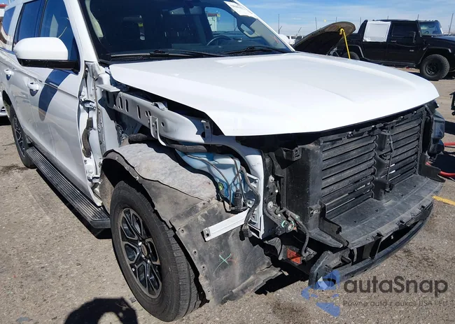 1FMJU1H85REA38005: 44643472