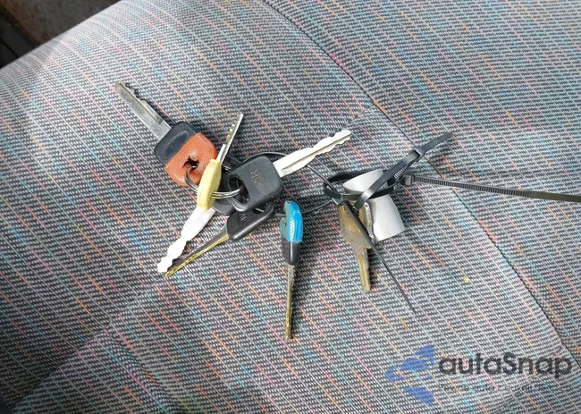 1FTDF15Y6RNB41630: 44643519