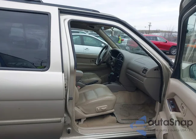 JN8DR07Y71W529385: 44643581