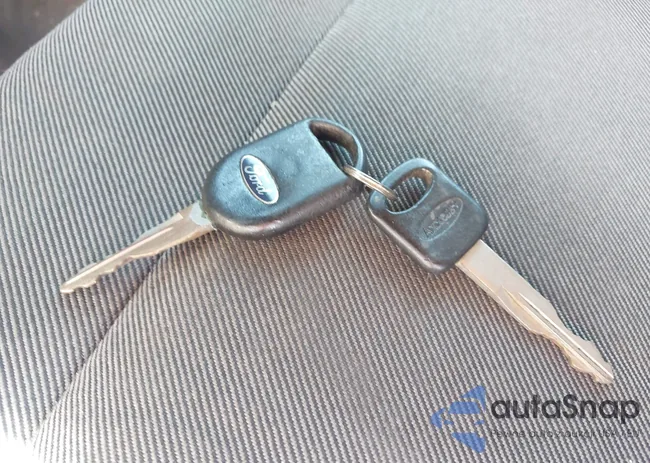 1FMZU67E91UC51038: 44643672