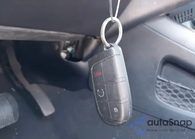 3C4PDCBB6GT197577: 44643829