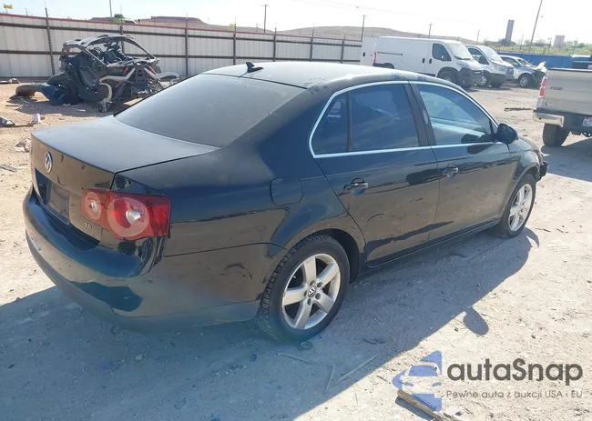 3VWRM71K58M078025: 44643946