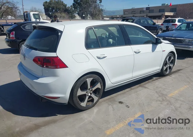 3VW5T7AU0FM015060: 44643133