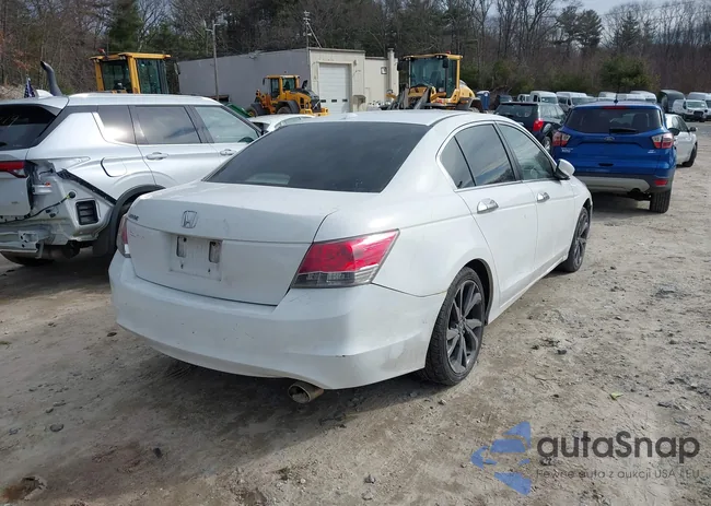 1HGCP2F80AA171698: 44644885