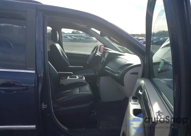 2C4RC1BG4CR282359: 44645666