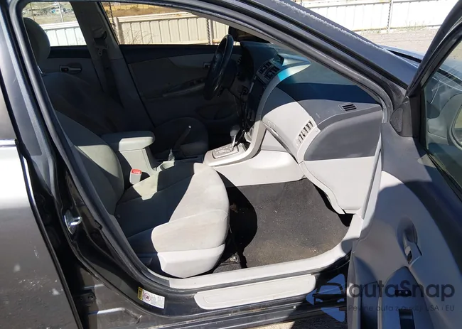 2T1BU4EE4DC929774: 44645871