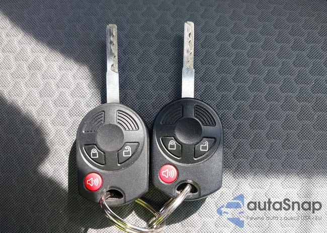 1FMCU9GD3HUE11665: 44645911