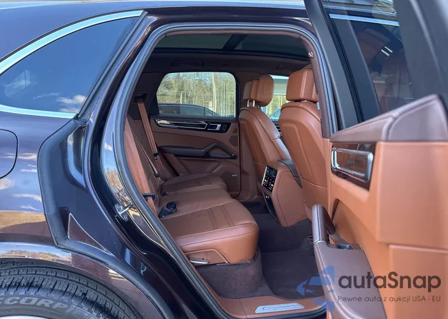 WP1AA2AY6KDA08972: 44645244