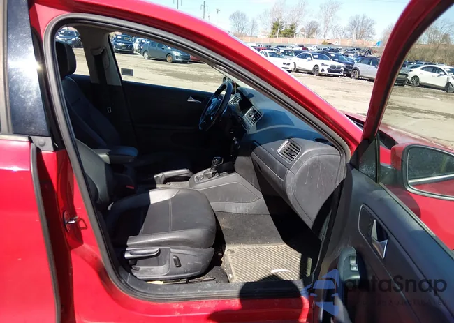 3VWD17AJ3EM417385: 44646586