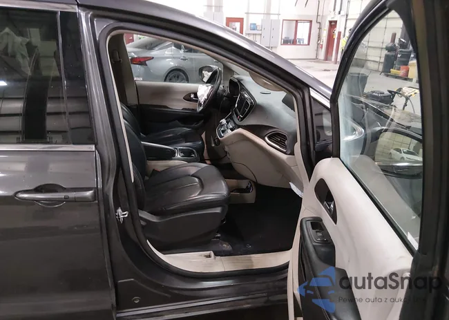 2C4RC1DG1MR547740: 44647906