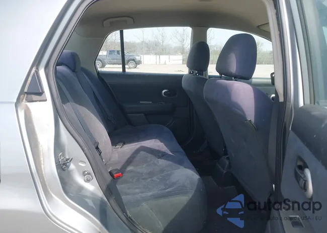 3N1BC11C19L496624: 44647183