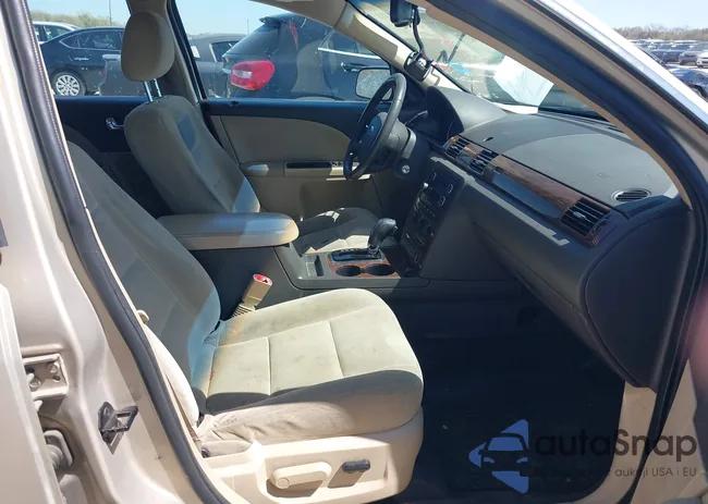 1FAHP24W08G145007: 44648411