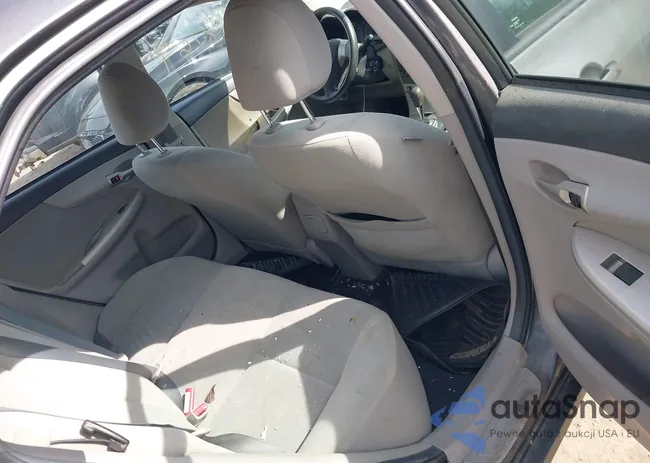 2T1BU4EEXBC689076: 44648769