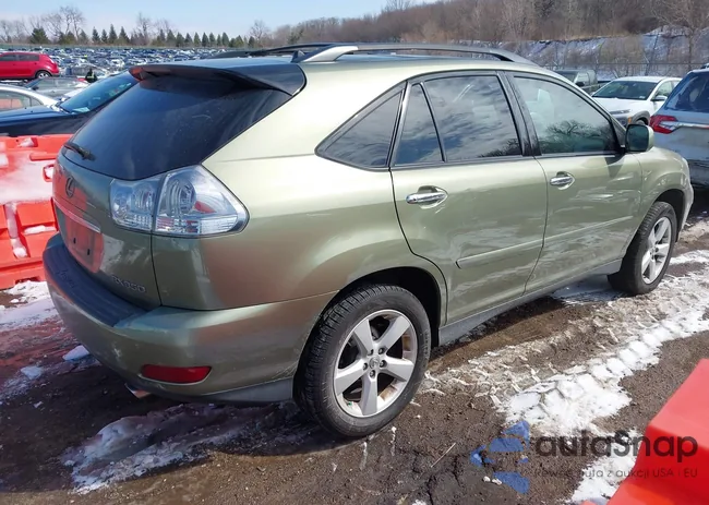 2T2GK31UX8C036853: 44648870