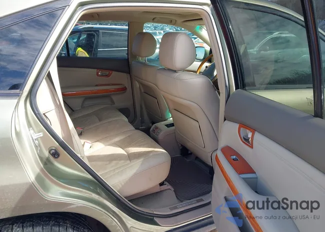 2T2GK31UX8C036853: 44648870