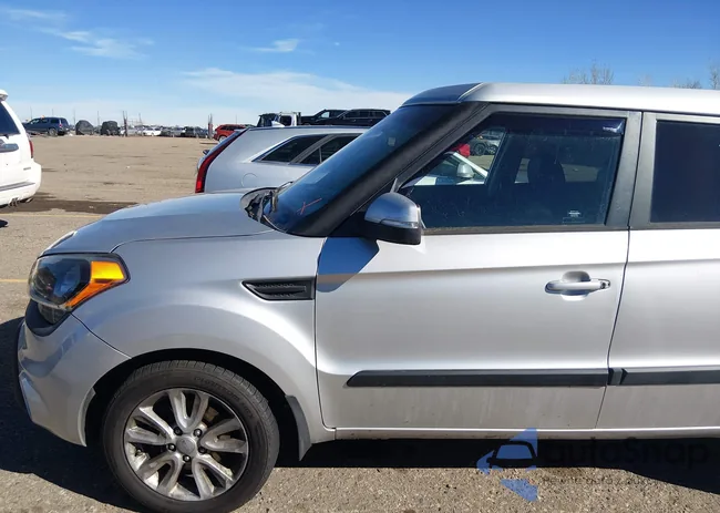 KNDJT2A60D7776717: 44648091