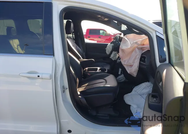 2C4RC1BG0TR156838: 44649655