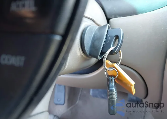 1MEFM53S7WG651682: 44648972