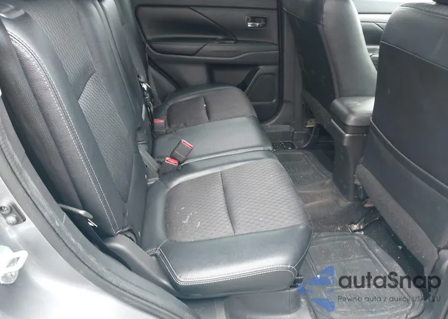 JA4AZ3A38FZ000721: 44649101