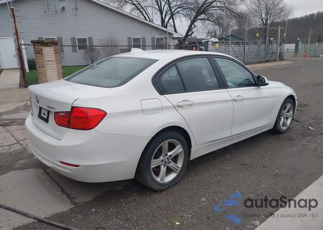 WBA3C3G53FNS73238: 44649265