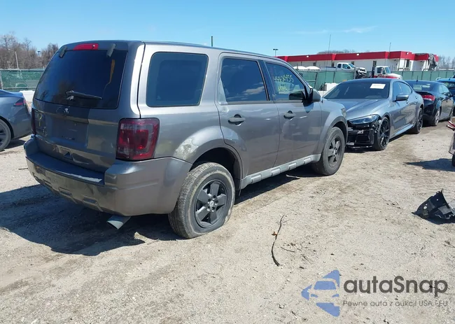 1FMCU9C75BKA09407: 44650455