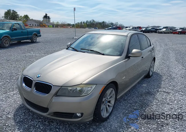 WBAPH7G51BNN02892: 44650611