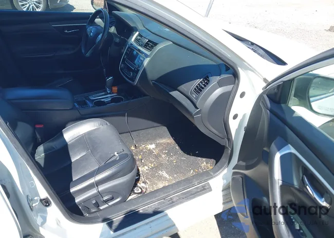 1N4AL3AP0JC214243: 44650684