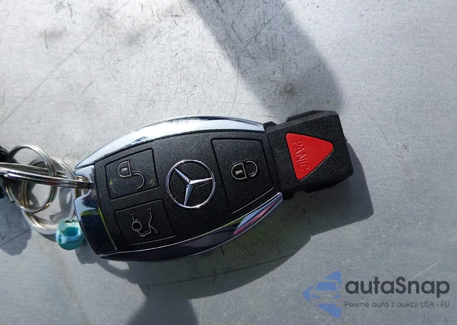 WDBRF40J14A567919: 44650800