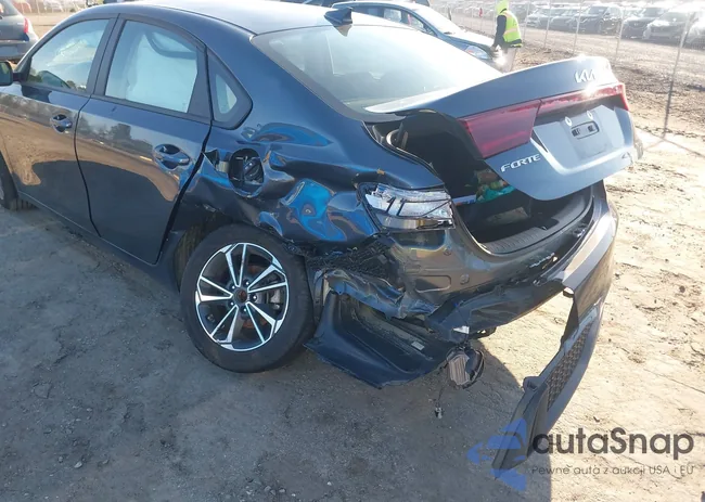 3KPF24AD5RE751208: 44651388