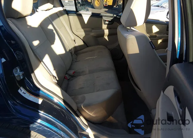 JS2YC5A29B6302786: 44651661