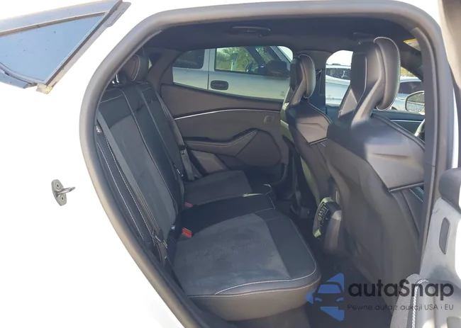 3FMTK4SX1SMA08807: 44651353