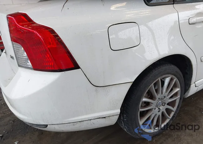 YV1MS390892463032: 44652448