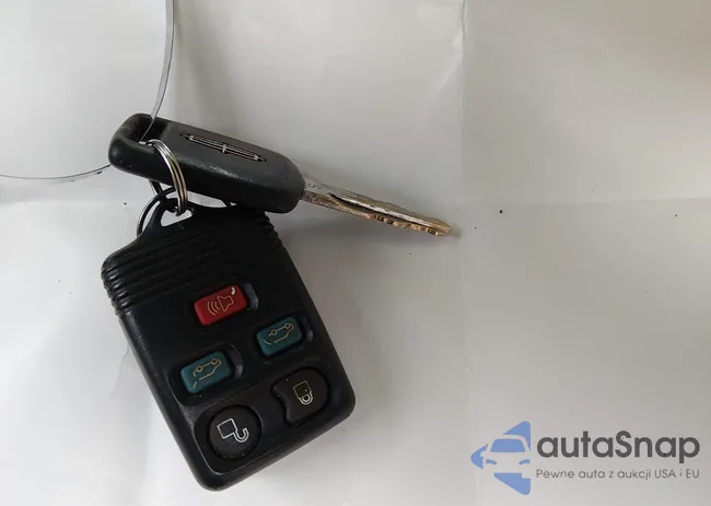 5LMFU28518LJ20208: 44652479