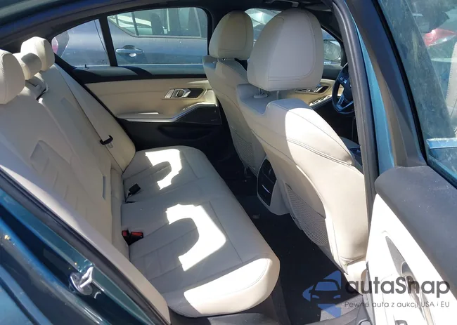 WBA5P9C07MFL31692: 44652189