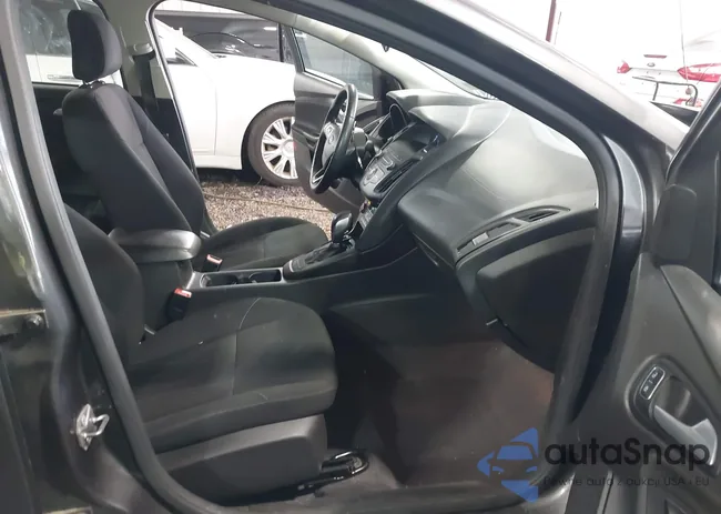 1FADP3FE5JL221018: 44652194