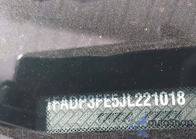 1FADP3FE5JL221018: 44652194