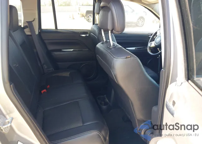 1C4NJCEB2GD651356: 44659571