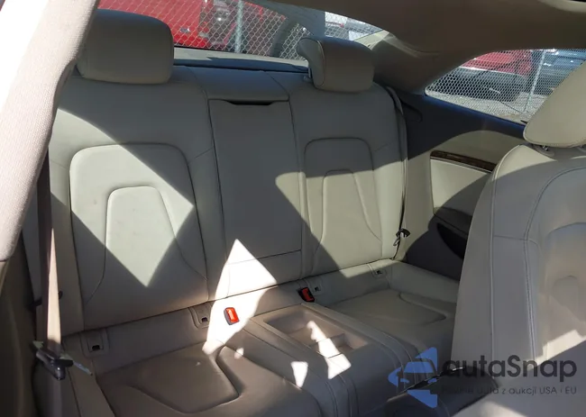 WAULFAFR5BA033643: 44659660