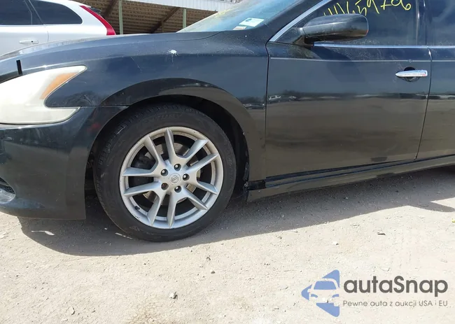 1N4AA5AP1BC813039: 44659706