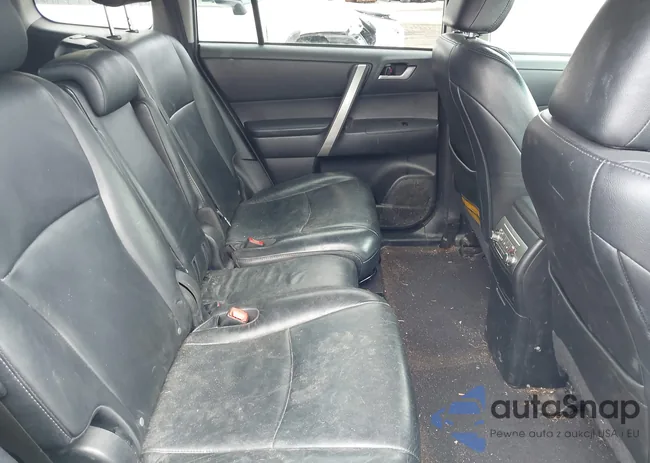 5TDBK3EH5CS156765: 44659816