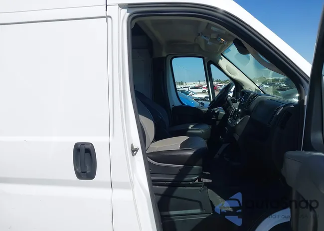 3C6LRVDGXPE588053: 44659862